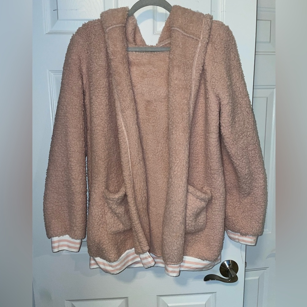Women’s Medium  Hooded Sherpa Jacket/Cardigan Light Pink